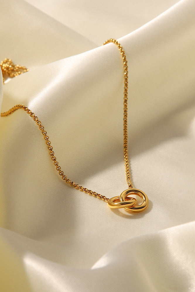 Elegant Gold Link Chain Necklace